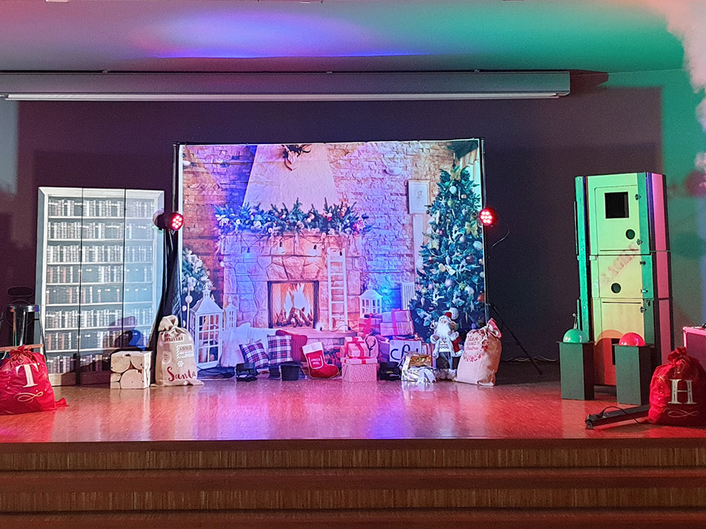 Tony Herman Magicien Spectacle Noël La Rochelle